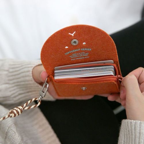 Toffee Nut Card Pouch & Neck Strap Set - Image 18
