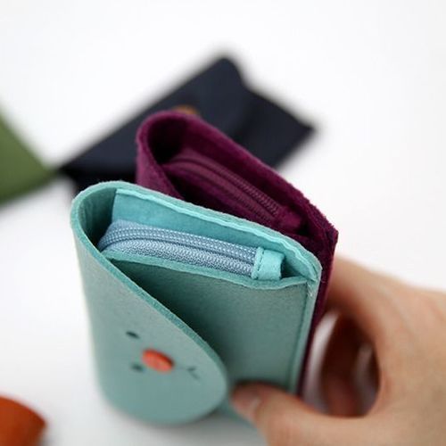 Toffee Nut Card Pouch & Neck Strap Set - Image 21