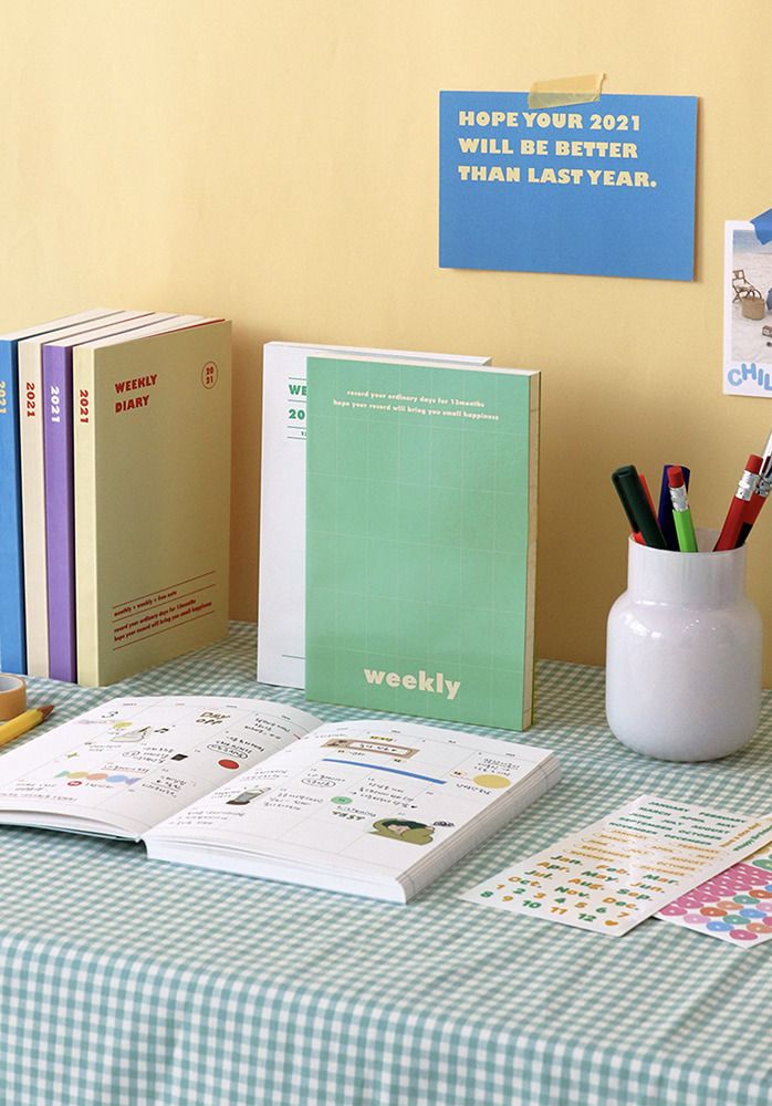 MochiThings: 2021 Colorful Weekly Planner