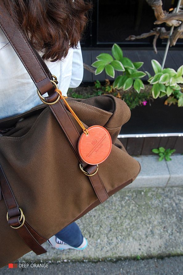 Round Leather Luggage Tag