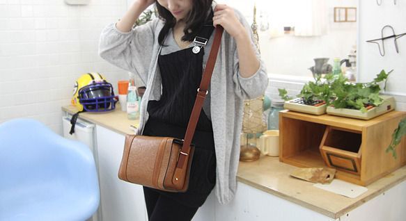 Tan Leather Camera Bag