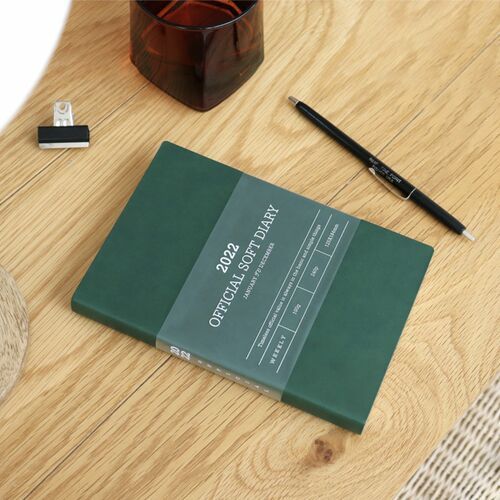 2022 Official Soft Weekly Planner