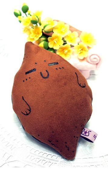 Brown Sweet Potato Mouse Cushion