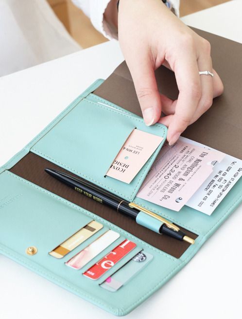 MochiThings: Pochette Leather Diary Wallet