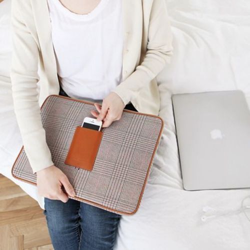 Basic Canvas 15in Laptop Pouch - Image 16