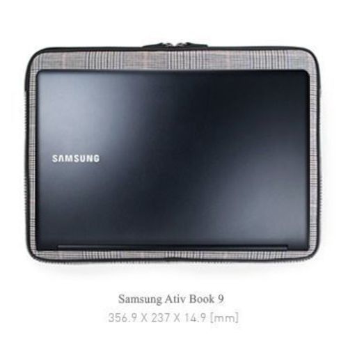 Basic Canvas 15in Laptop Pouch - Image 6