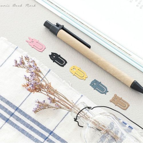 Iconic Bookmark - Image 55