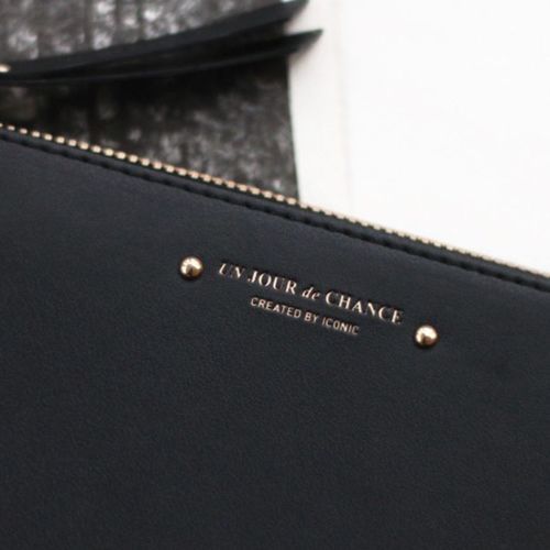 Un Jour De Chance Zipper Wallet v3 - Image 11