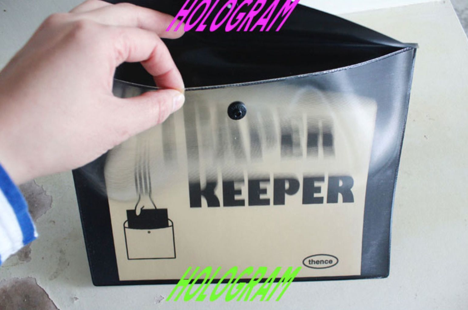 MochiThings Black PVC Paper Keeper