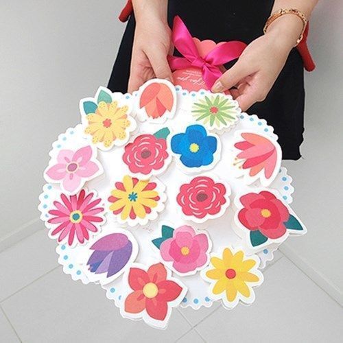 Big Bouquet Letter Card - Image 1