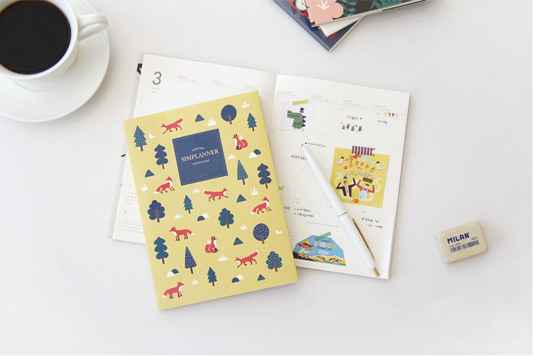 2016 Small Pattern Monthly Planner