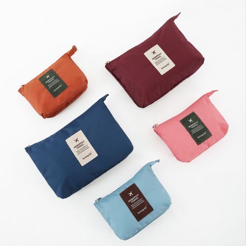 ポーチ MOLLIOLLI MONE Fur Pouch Red MW5WBG11XRD MOLLIOLLI MONE Crop Mini Fur Vest Pouch Set Red