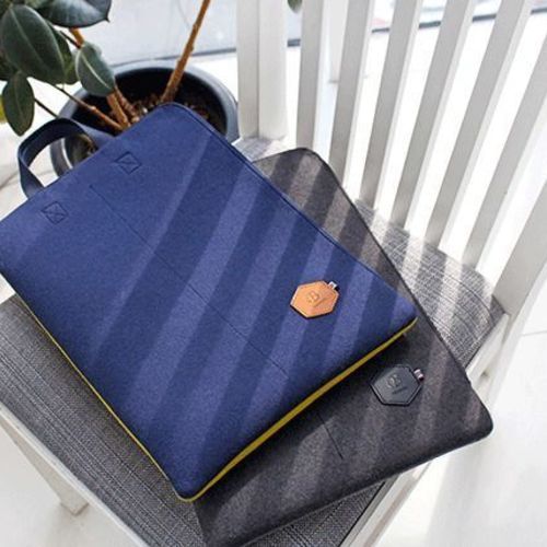 Two-tone Felt Strap Laptop Pouch