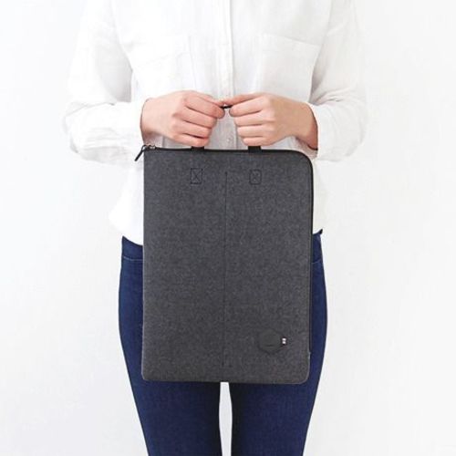 Two-tone Felt Strap Laptop Pouch