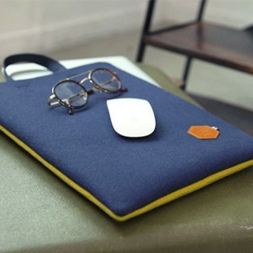 Two-tone Felt Strap Laptop Pouch