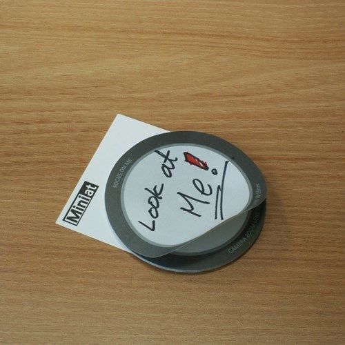 MochiThings: Classic Camera Lens Sticky Note Refill