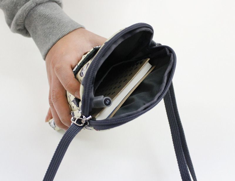 Mellow mini Ponyhair Shoulder Bag with Precious Chai