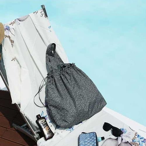 Island Foldable Shoulder Bag - Image 10