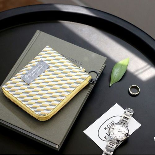 Comely Corner Wallet - Image 4