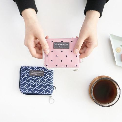 Comely Corner Wallet - Image 15