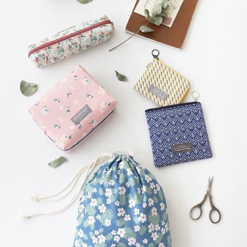 Comely Corner Wallet - Image 28