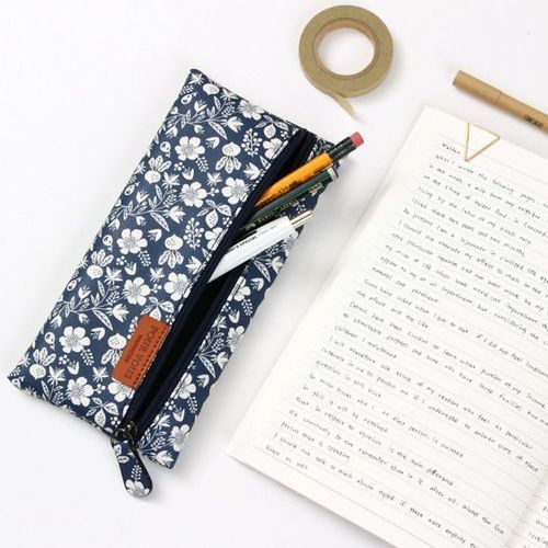Pour Vous Flat Pen Case - Image 4