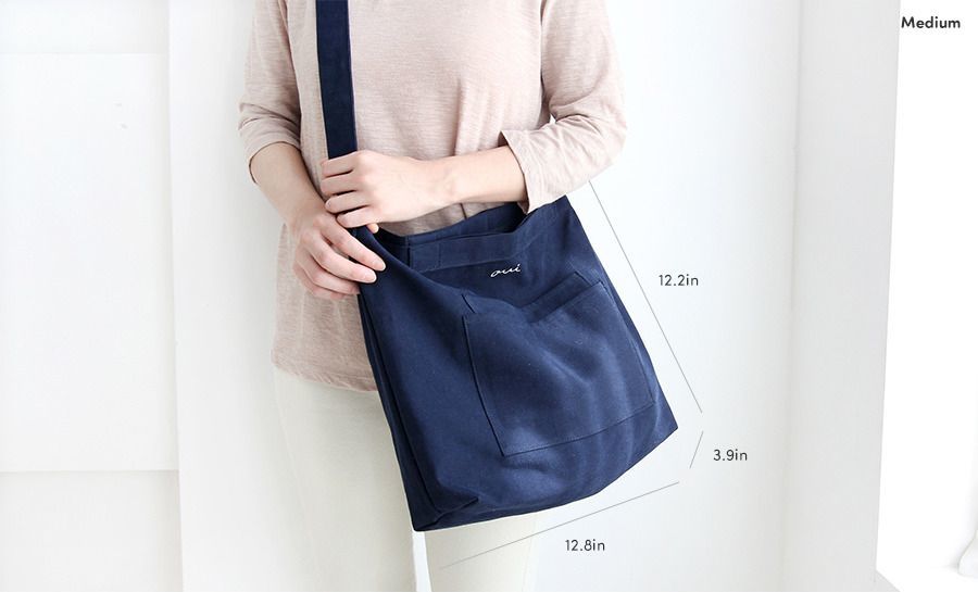 Oui Pocket Shoulder Bag