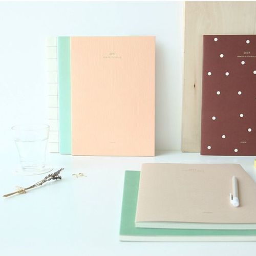 2017 Large Monthly Scheduler - Image 40