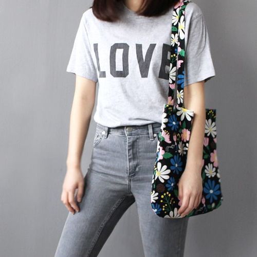 Ooh La La Pattern Shoulder Bag - Image 22
