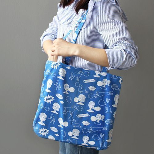 Ooh La La Pattern Shoulder Bag - Image 1