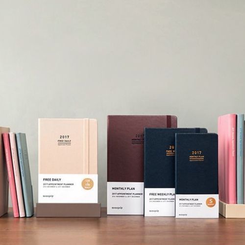 2017 Large Monthly Appointment Planner - Image 31