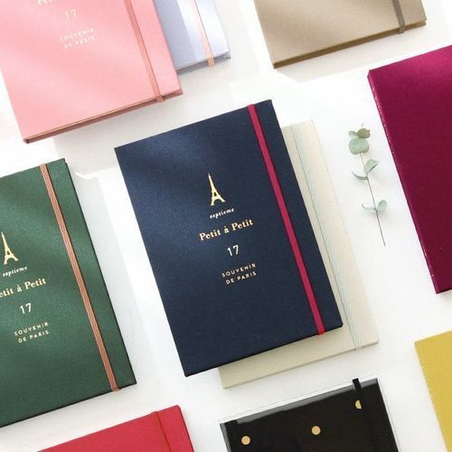 2017 Petit a Petit Planner - Image 1