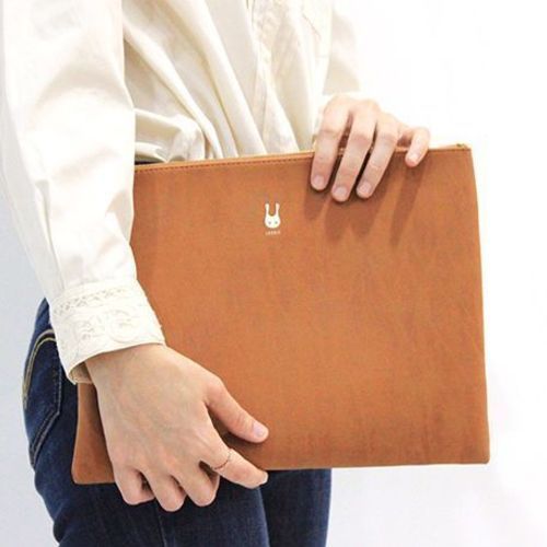 Lookit Tassel Leather Clutch