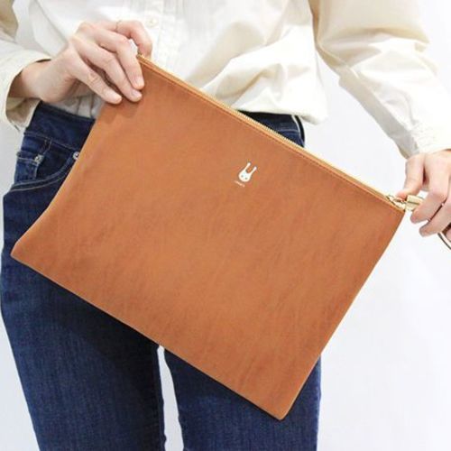 Lookit Tassel Leather Clutch
