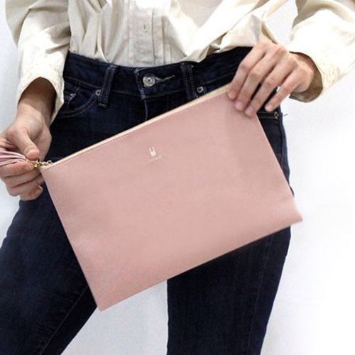 Lookit Tassel Leather Clutch
