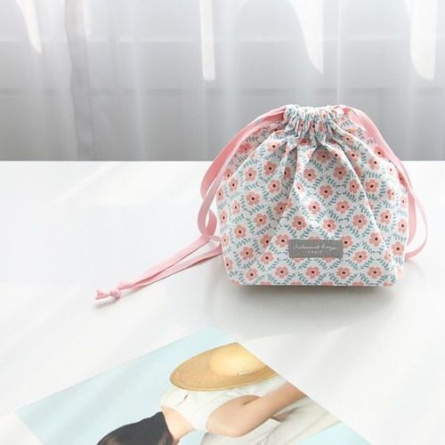 Comely Cube Drawstring Pouch - Image 4