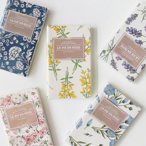 La Vie en Rose Planner - Image 1