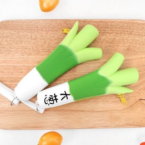 Green Onion Pouch