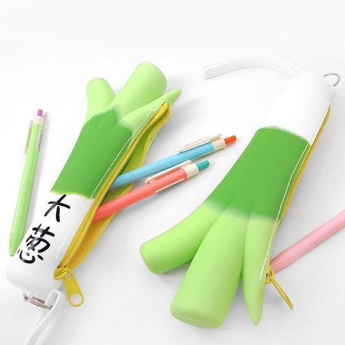 Green Onion Pouch