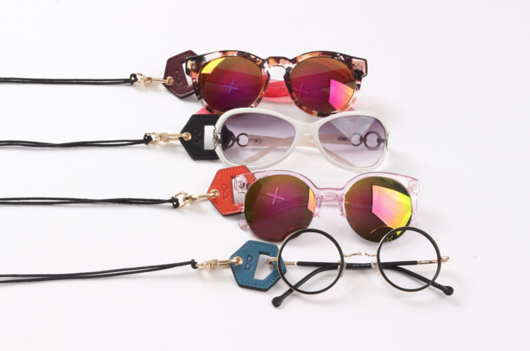 Classic Genuine Leather Glasses Necklace
