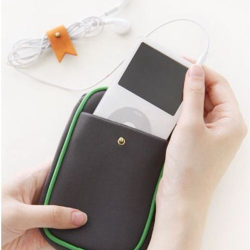 m.Humming Neoprene Smartphone Pouch - Image 4