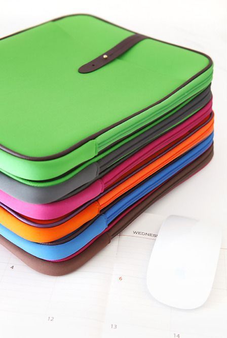 m.Humming Neoprene iPad Pouch