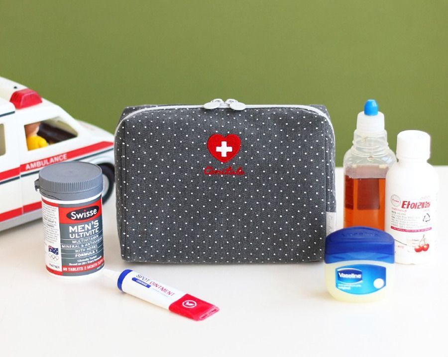 MochiThings Large Conitale First Aid Organizer