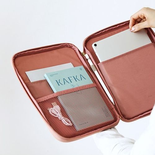 MochiThings: A Low Hill iPad Pouch v4