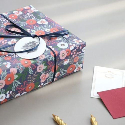 MochiThings Iconic Gift Wrapping Paper Set v2