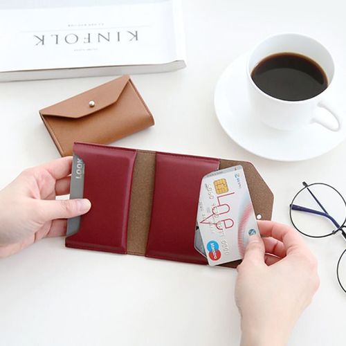 MochiThings: Simple Foldable Card Pouch