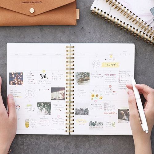 Arte Weekly Planner