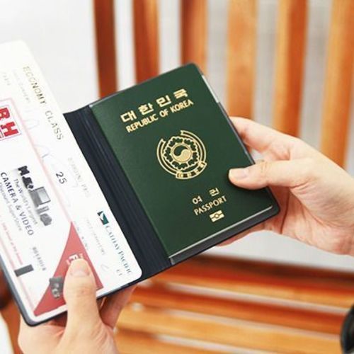 White Duck Anti Skimming Passport Case