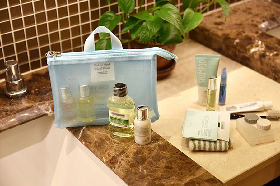 Feel So Good Mesh Travel Pouch