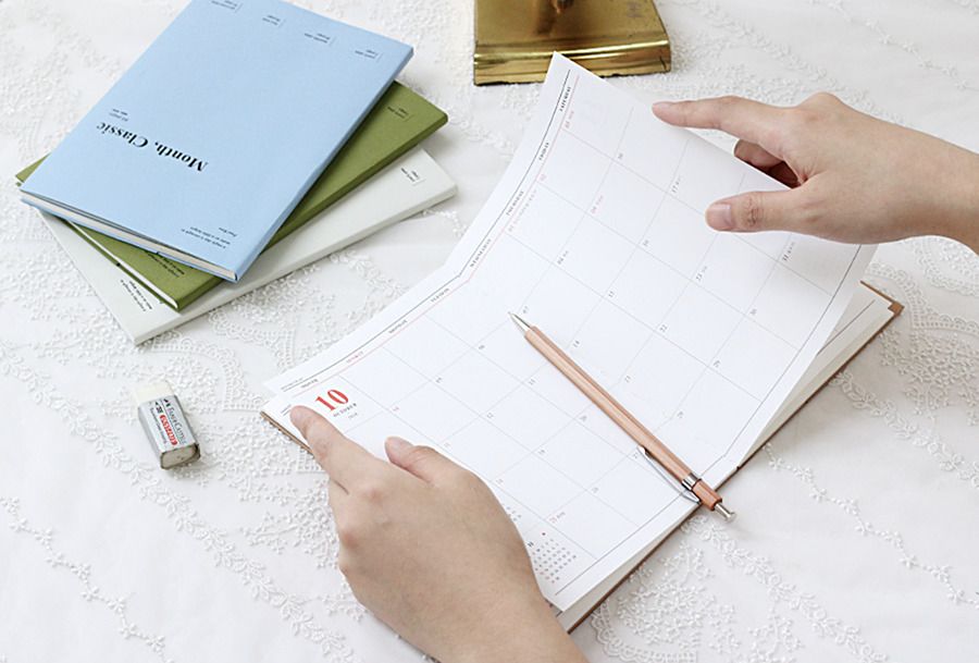2020 Small Classic Monthly Planner